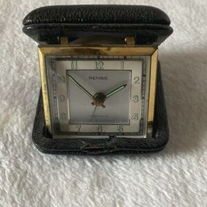 Rensie portable alarm clock